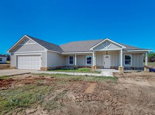 1233 E Gibtown Rd, Poolville, TX 76487