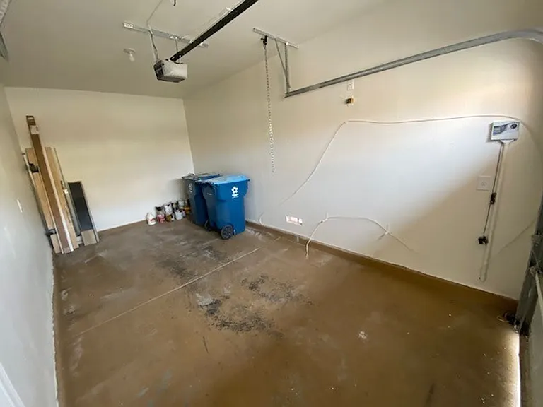 10509 Foggy Glen Ave — Photo 16