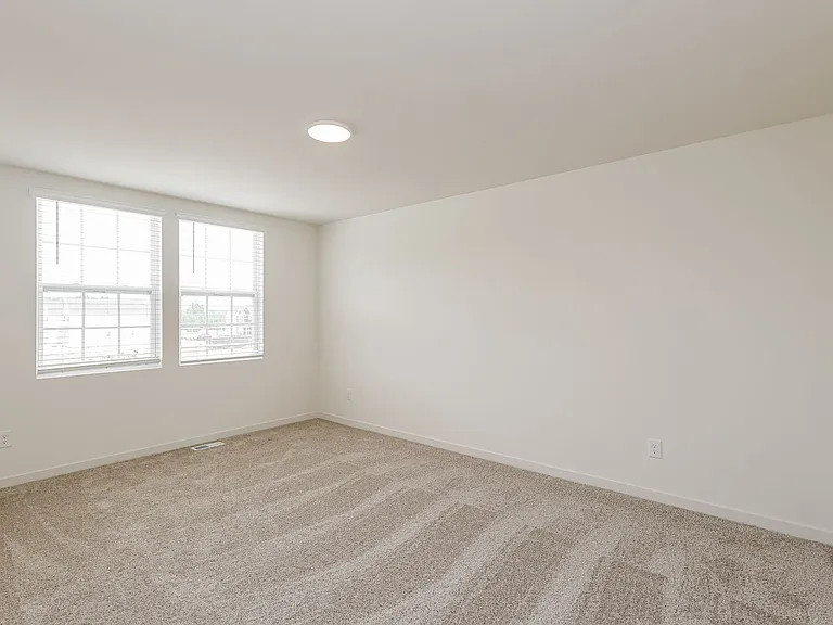 1910 Constantine Ct — Photo 17