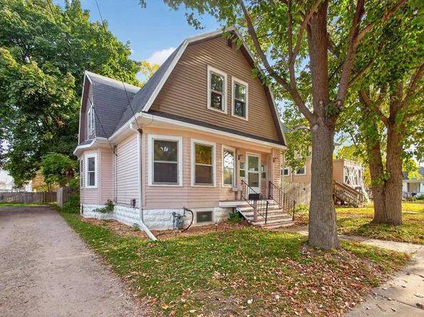 948 Howard St, Green Bay, WI 54303