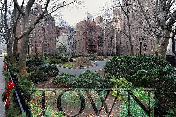 Rented by Compass | media 40