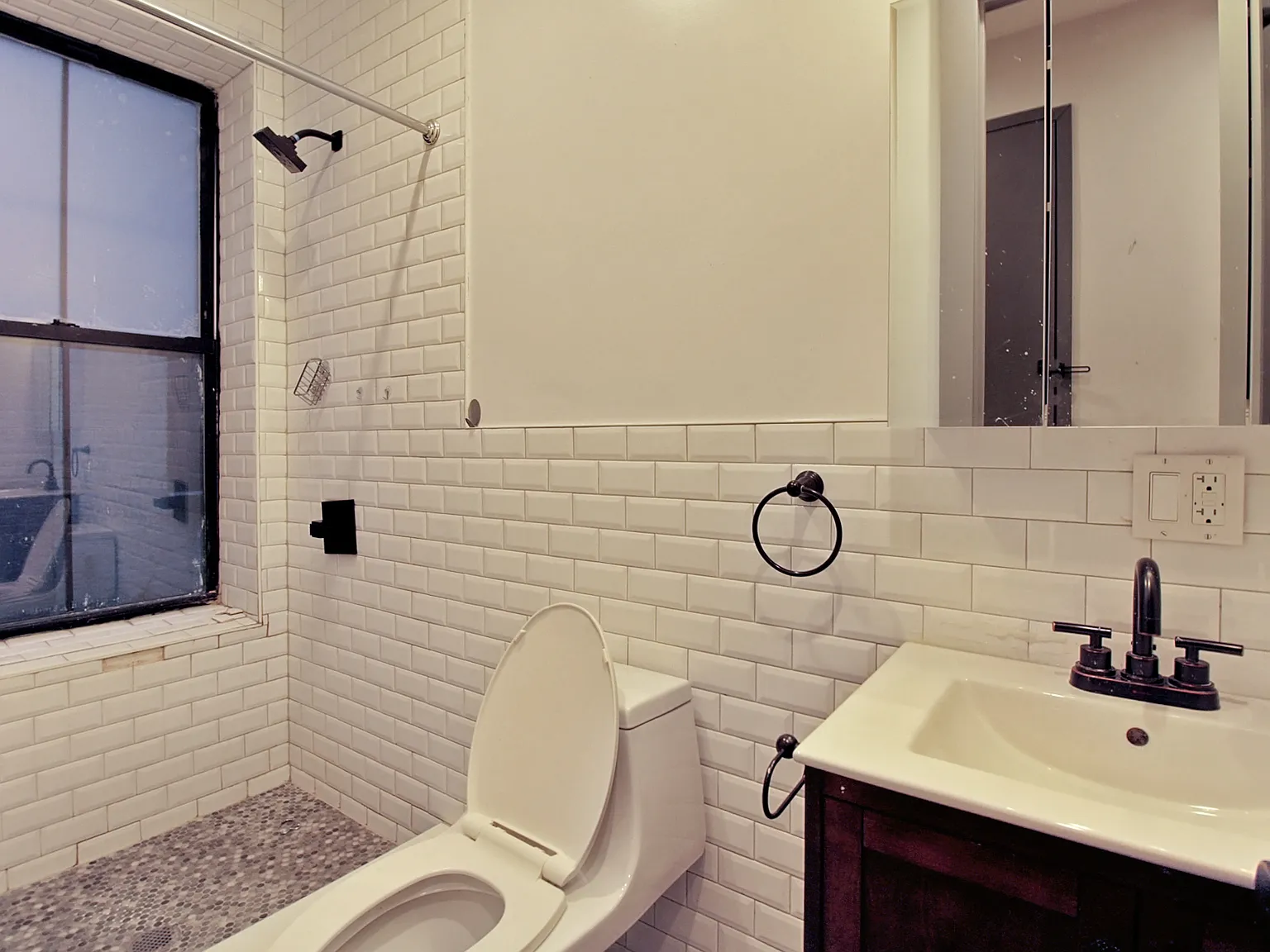 190 Utica Avenue — Photo 2