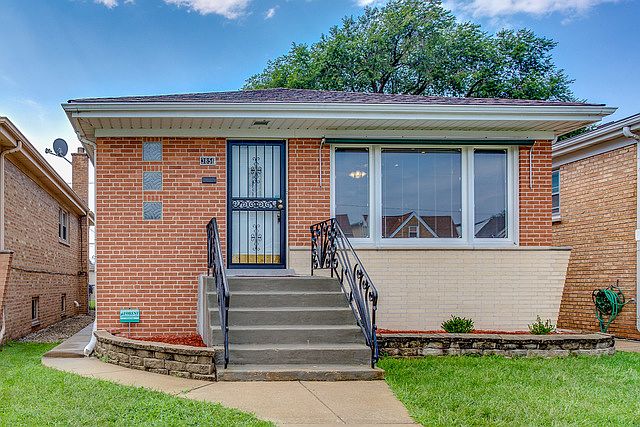 1st image of 3856 N Oriole Ave