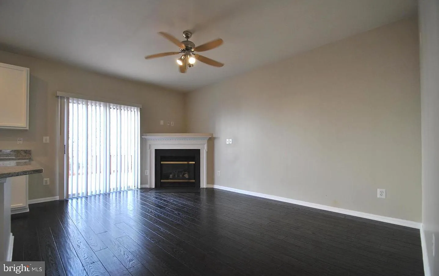 3 bed, 3.5 bath, 1920 sqft, $3,500 — Photo 4