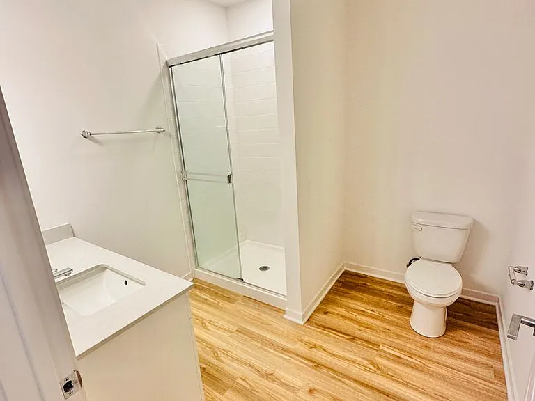 One Fifty Seven Oak Forest — Photo 10