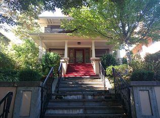 943 19th Ave E, Seattle, WA 98112