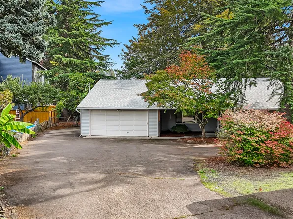 2830 214th Ave, Beaverton, OR 97003