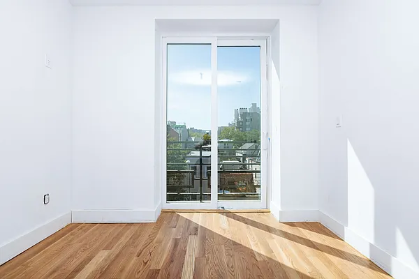 Rented by Nooklyn NYC LLC | media 54