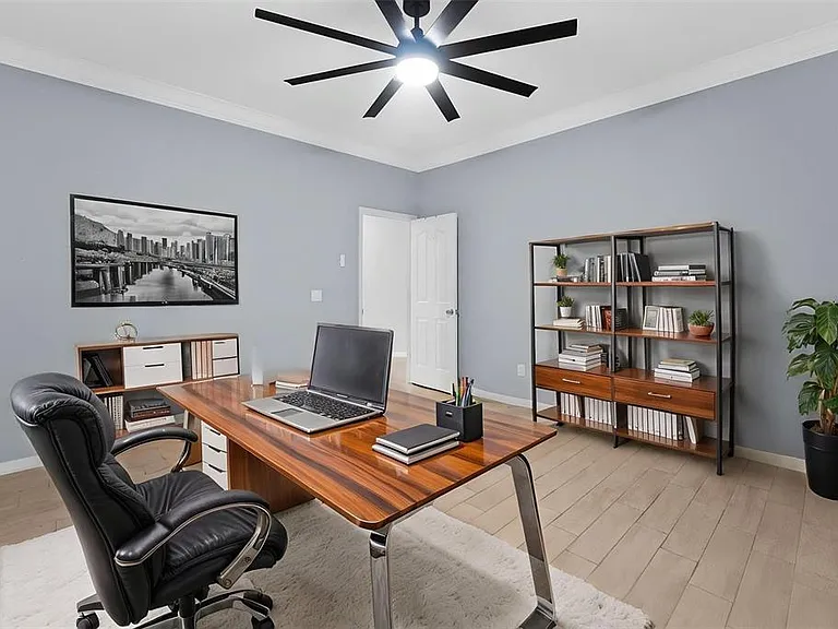 8507 Saint Marino Blvd — Photo 31