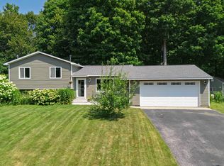 4291 S Scenic View Dr, Suttons Bay, MI 49682 | Zillow