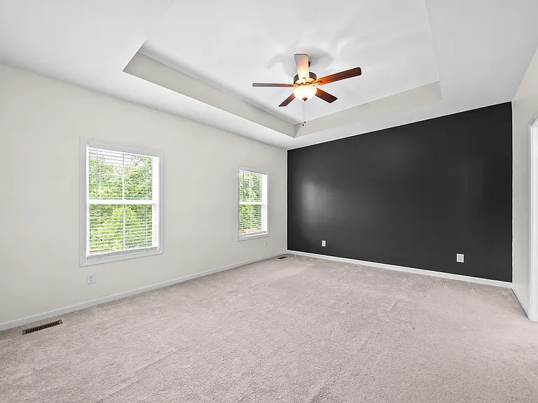 1042 Winesap Rd — Photo 17
