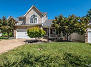465 Winter Bluff Dr, Fenton, MO