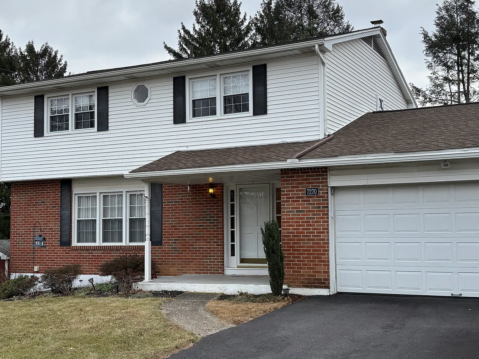 4 bed, 1948 sqft, $3,200 — Photo 2