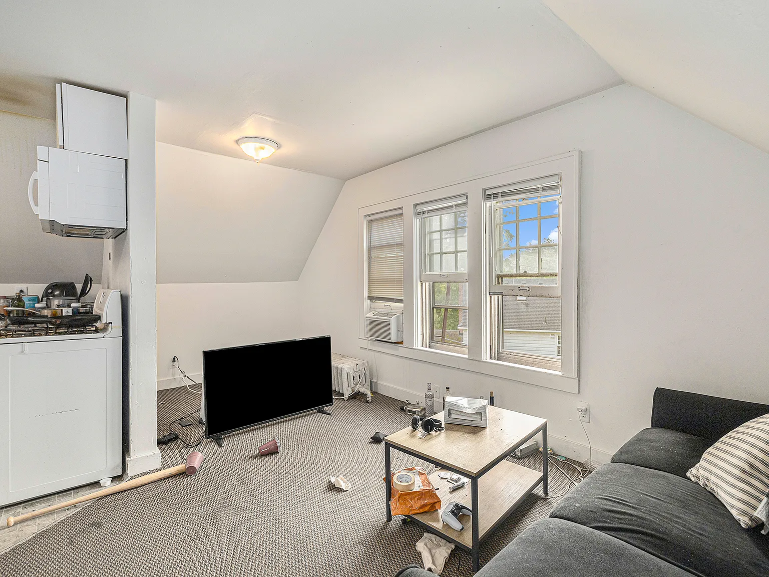 4 bed, $4,500 — Photo 4