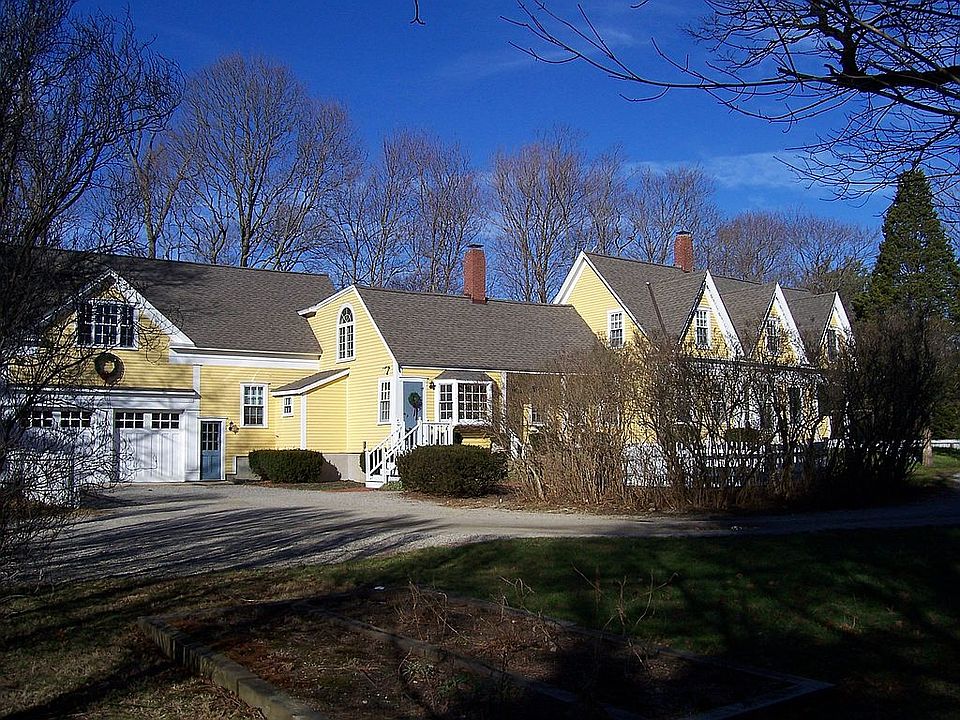 1st image of 23 Station St