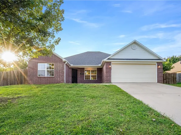 11483 Giles Rd, Farmington, AR 72730