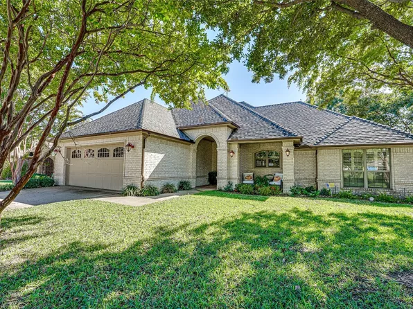 1109 Louise Ln, Ennis, TX 75119