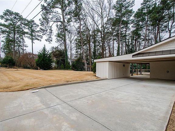 2nd image of 399 Hammond Dr
