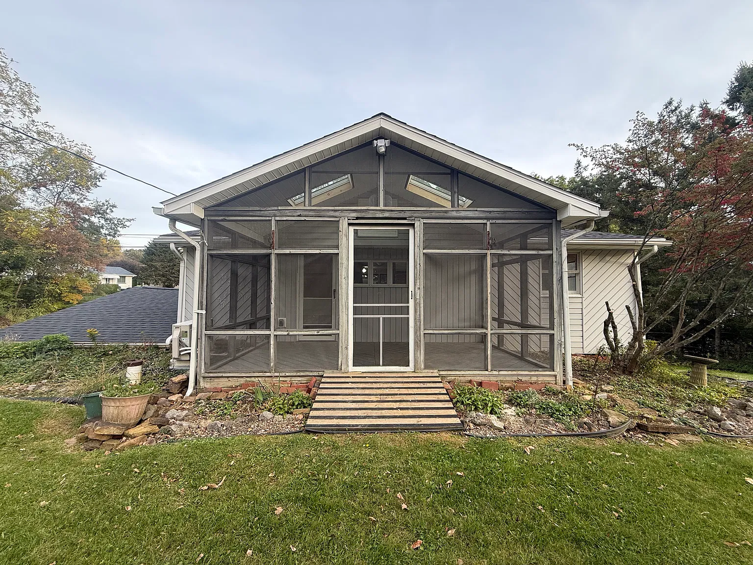 2 bed, 1.5 bath, 1326 sqft, $1,500 — Photo 4