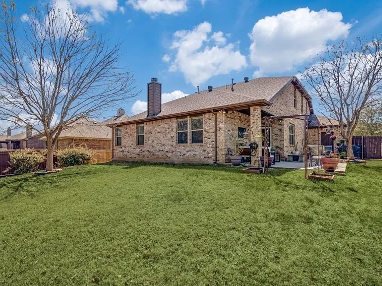 1407 Country Creek Trl — Photo 12