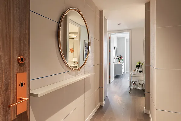 Rented by Extell Marketing Group LLC | media 17