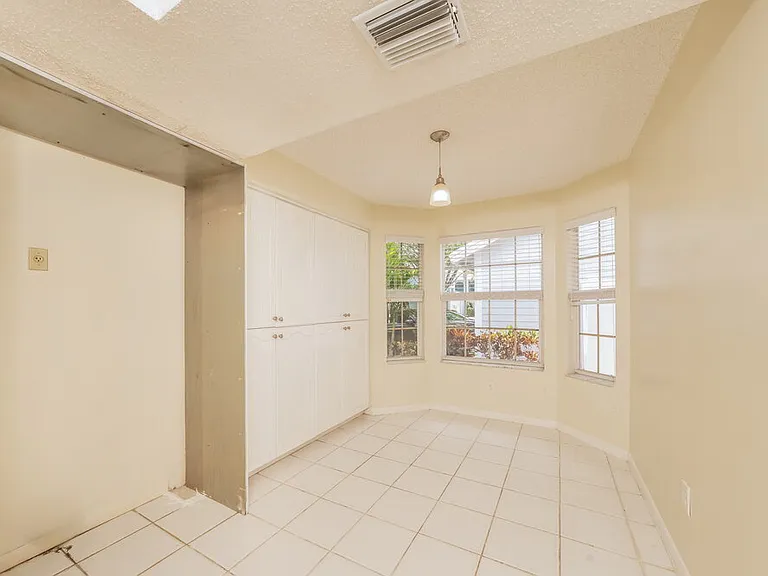 5407 214th Ct S — Photo 7