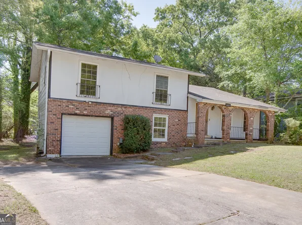 8882 Ashwood Dr, Riverdale, GA 30274