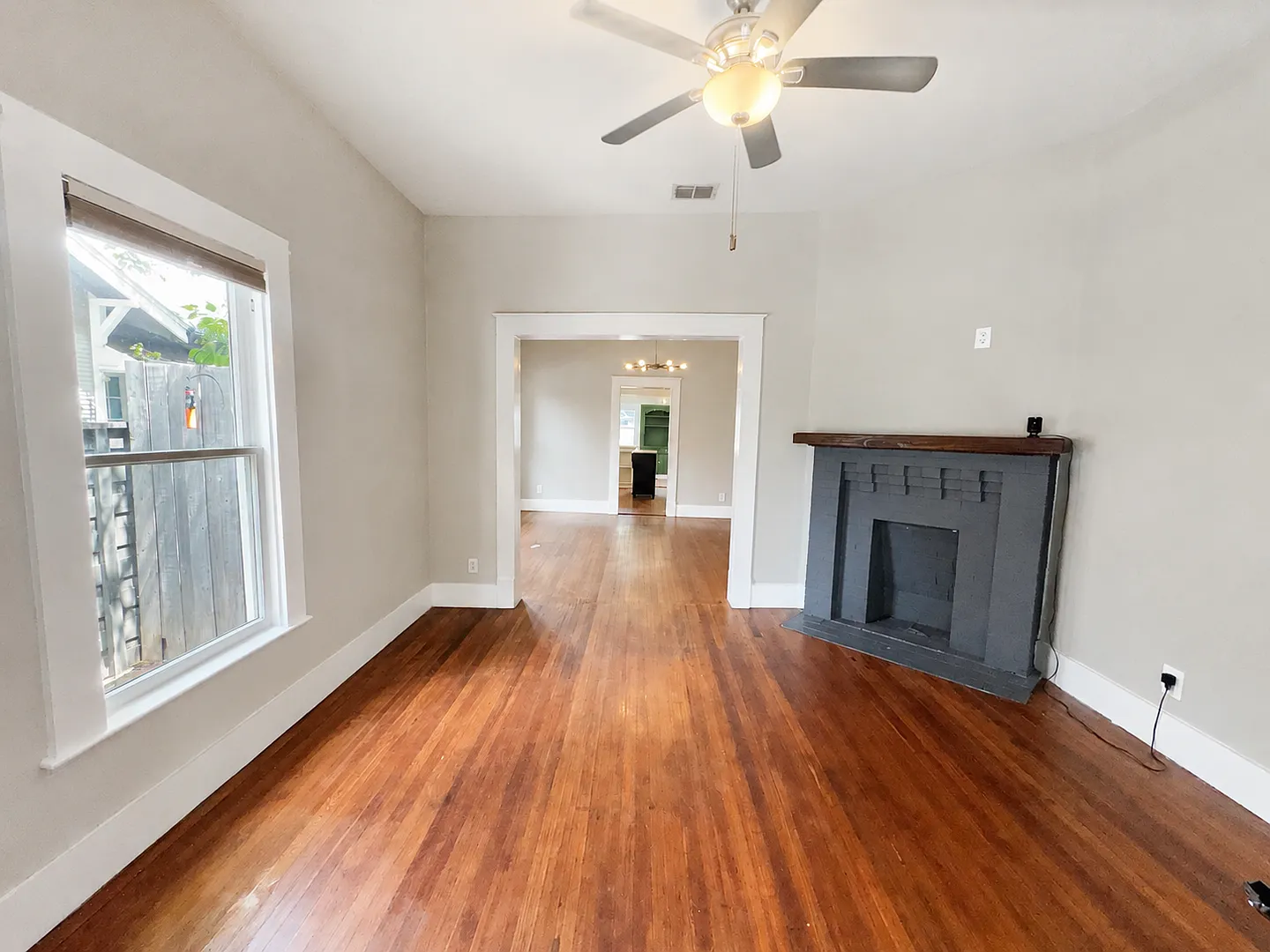 Welcome Home to Comfort and Convenience in Dallas — Photo 4