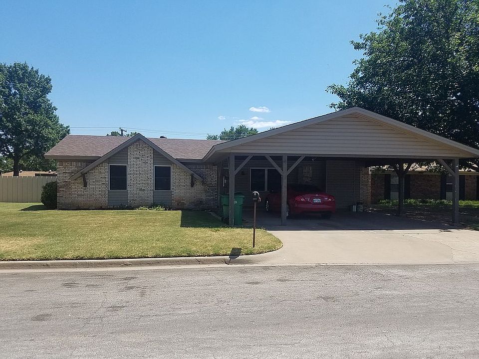 Street view/carport