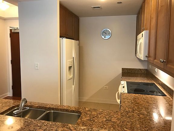 3rd image of 130 N Garland Ct APT 1710