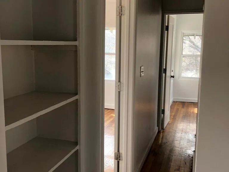 4334 Wayne Ave — Photo 10