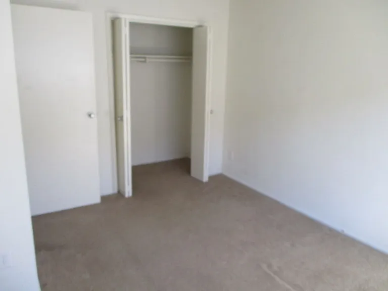 3833 Tilden Ave — Photo 10