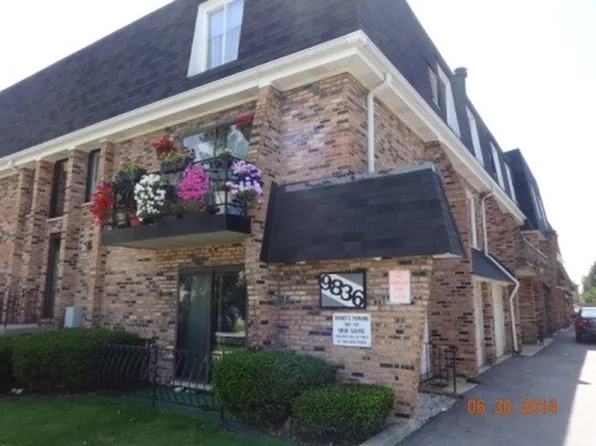 9836 Sayre Ave APT 3, Chicago Ridge, IL 60415