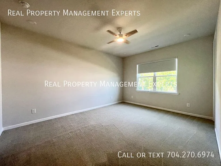 3115 Hutton Gardens Ln — Photo 9