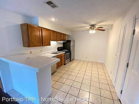 3rd image of 325 E 15th Ave #2878152