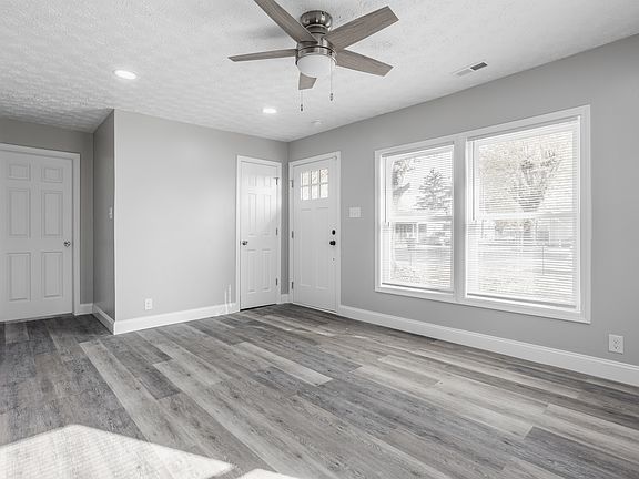 4th image of 3008 N Campbell Ave