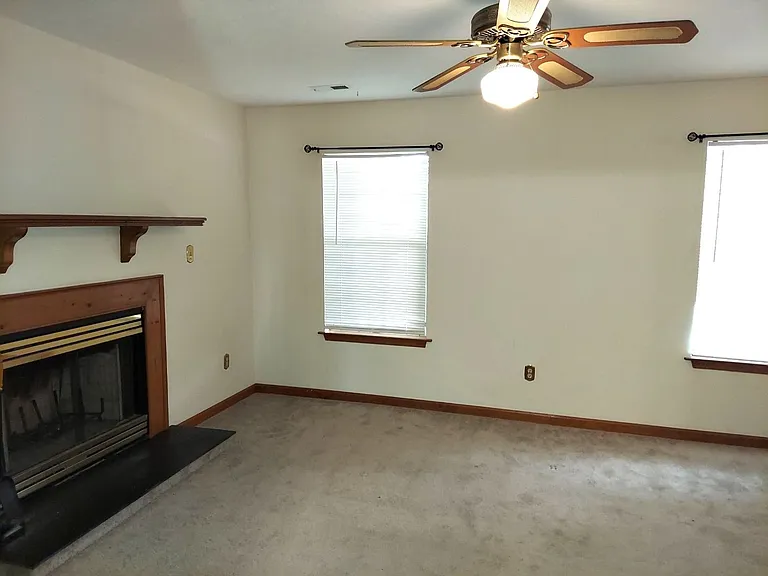 1541 Paul Jack Dr — Photo 2