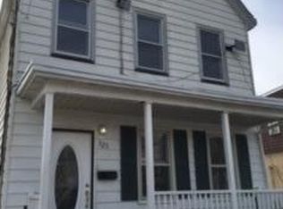325 Alpine St, Perth Amboy, NJ 08861