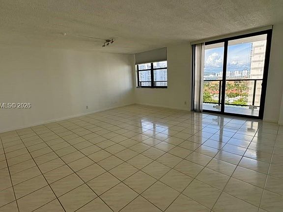 3rd image of 18151 NE 31st Ct APT 1704