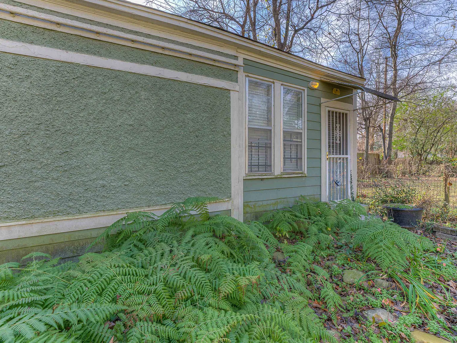 1 bed, 1.0 bath, $850 — Photo 2