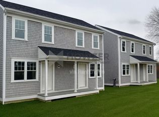 24 Crocker Dr #D-1, Hyannis, MA 02601