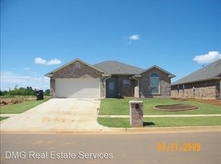 1409 SE 13th St, Moore, OK 73160