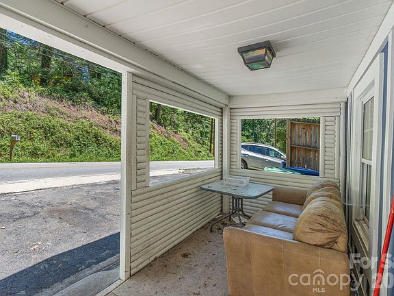2nd image of 43 Candler School Rd