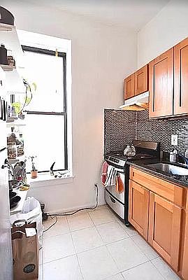 2nd image of 200 W 134th St #1