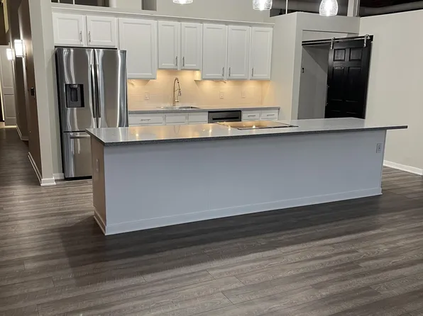 125 S Kalamazoo Mall APT 504, Kalamazoo, MI 49007