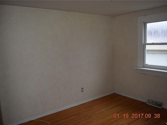 5th image of 5051 Clarice Dr