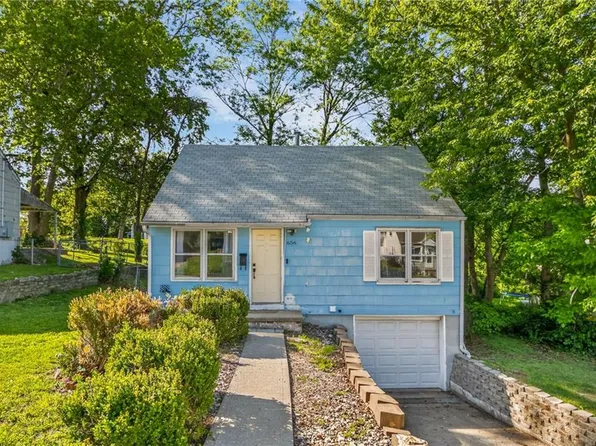 656 Thornton St, Liberty, MO 64068