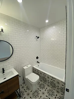 Rented by Aron Fried, LREB | media 9