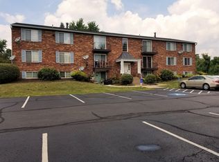 611 Bonnie Brae Dr, Coraopolis, PA