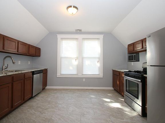 2nd image of 243 Winthrop Avenue # Fl 3rd